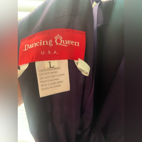 Prom dress - Picture 1 of 2